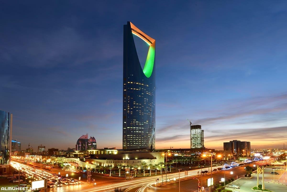 السعودية توجع الوافدين وتمنع جميع حاملي تأشيرة الزيارة العائلية من هذه الخدمات وتحظر عليه زيارة هذه المناطق!! 