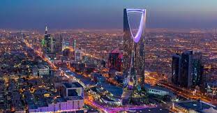 الحكومه السعودية تلغي سعودة مهن مربحة وتسمح للوافدين العمل فيها