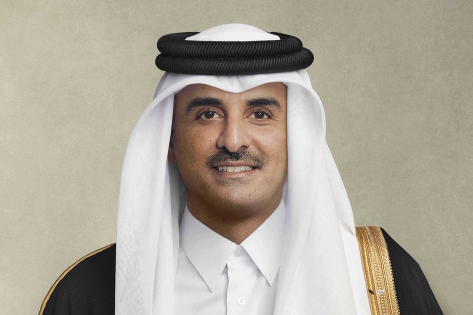 امير قطر يفاجئ المغربيين في كأس العالم بهذا الأمر الغير متوقع ..لن تصدق ماذا فعل!!
