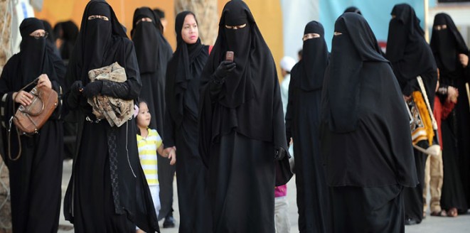اغرب فتوى في السعودية .. شيخ يفتي بجواز ممارسة هذا الفعل مع النساء المطلقات !