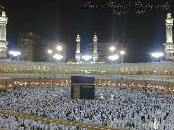 لن تصدق ما فعله رجل أمن سعودي مع معتمر أجنبي امام الكعبة المشرفة؟!..شاهد الصور التي ابكت العالم!