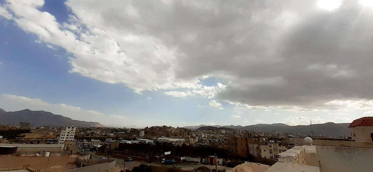 فلكي يمني يحذر جميع المواطنين بتوقعات صادمة..هذا ما سيحدث بعد الامطار الغزيرة