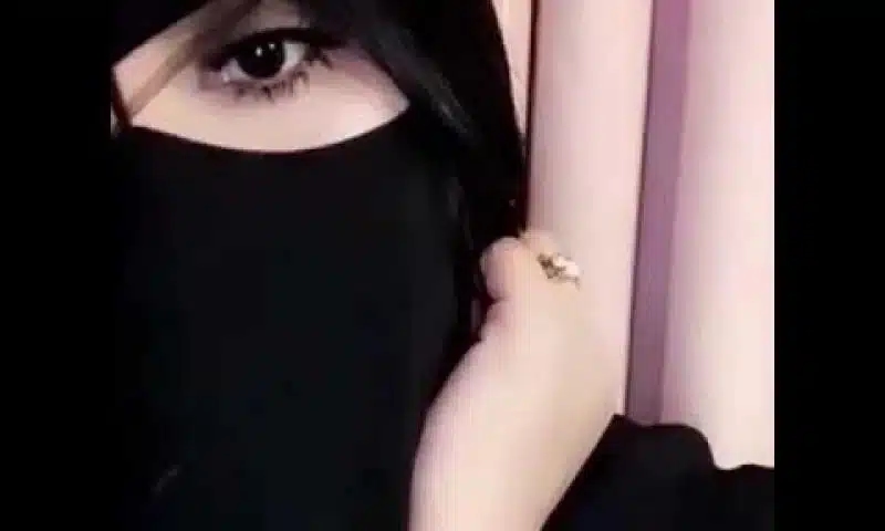 شاهد سعودية ترفض صلحا بـ400 ألف ريال وتطالب بالقصاص من زوجها .. ما الذي فعله معها! 